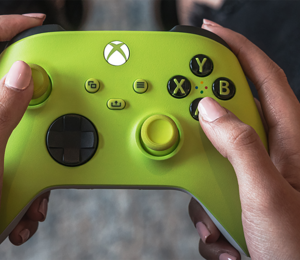 Excellent prix pour cette manette Xbox et sa couleur vive !